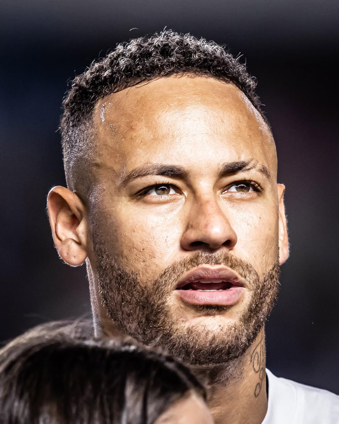 星空-包含内马尔赛事官方发布高光表现新规,巴塞罗那争议不断!的词条