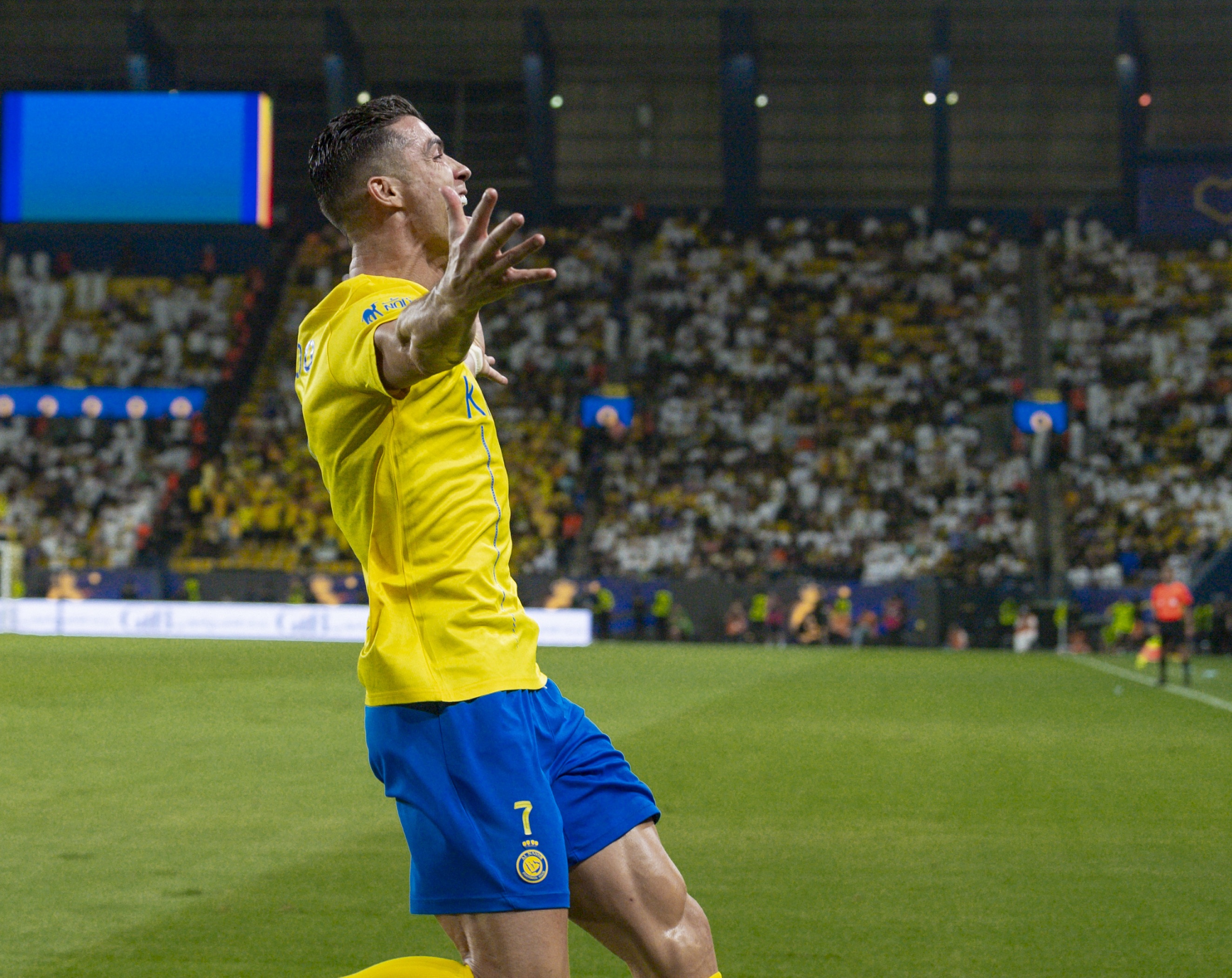 星空体育-C罗关键节点出色防守,切尔西带队取胜!的简单介绍