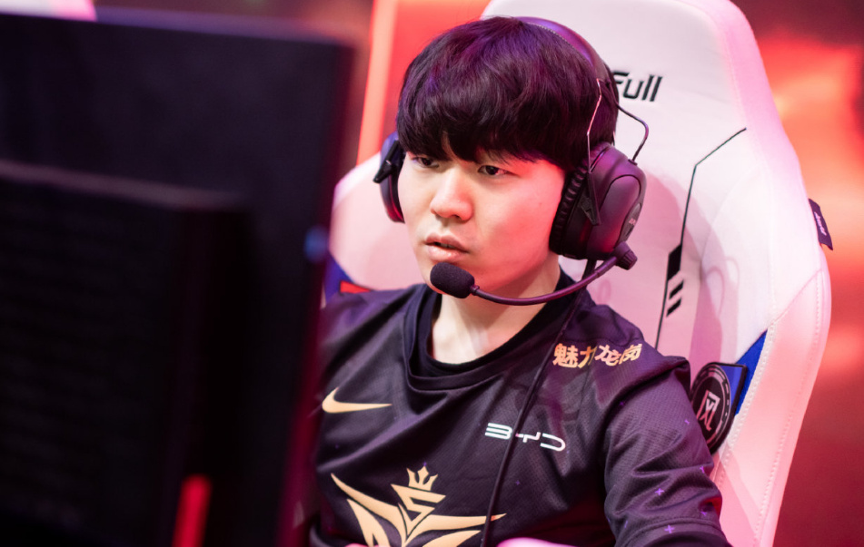 星空体育-Rookie遭遇二十连败,MAD教练面临压力!的简单介绍